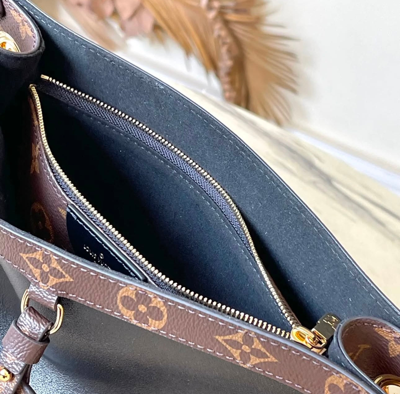 LV Nova Small Tote - Image 3