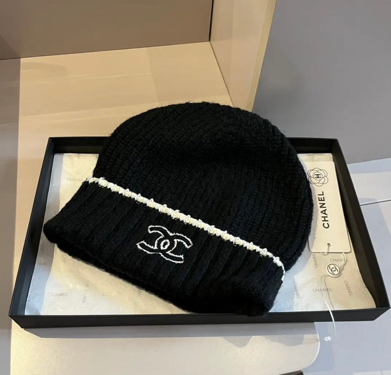 Chanel CC Wool Hat - Image 6