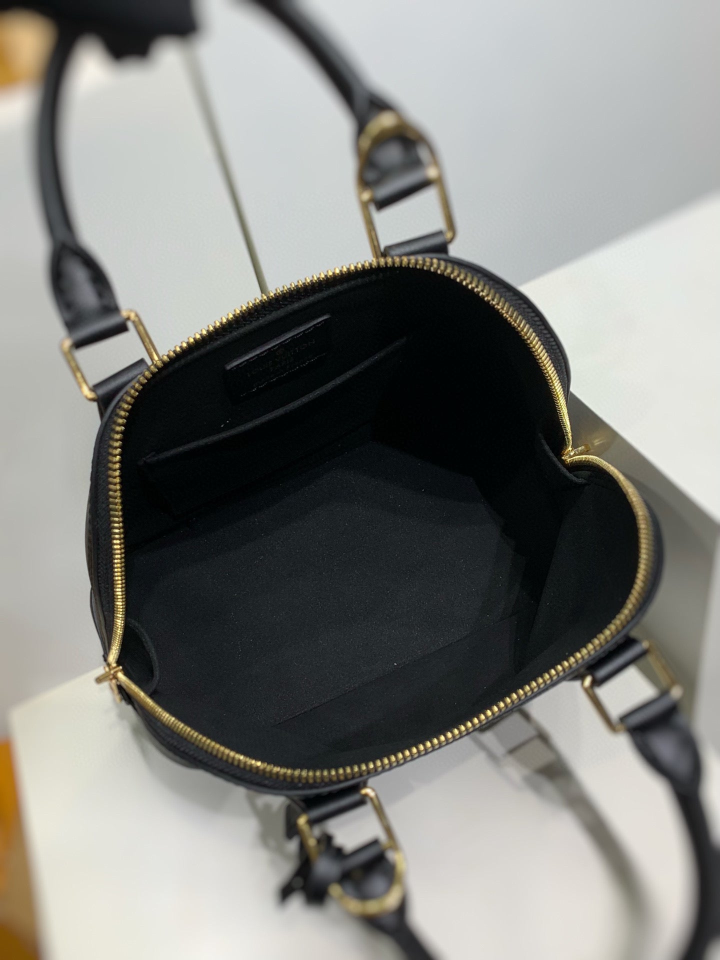 LV Alma BB - Image 8