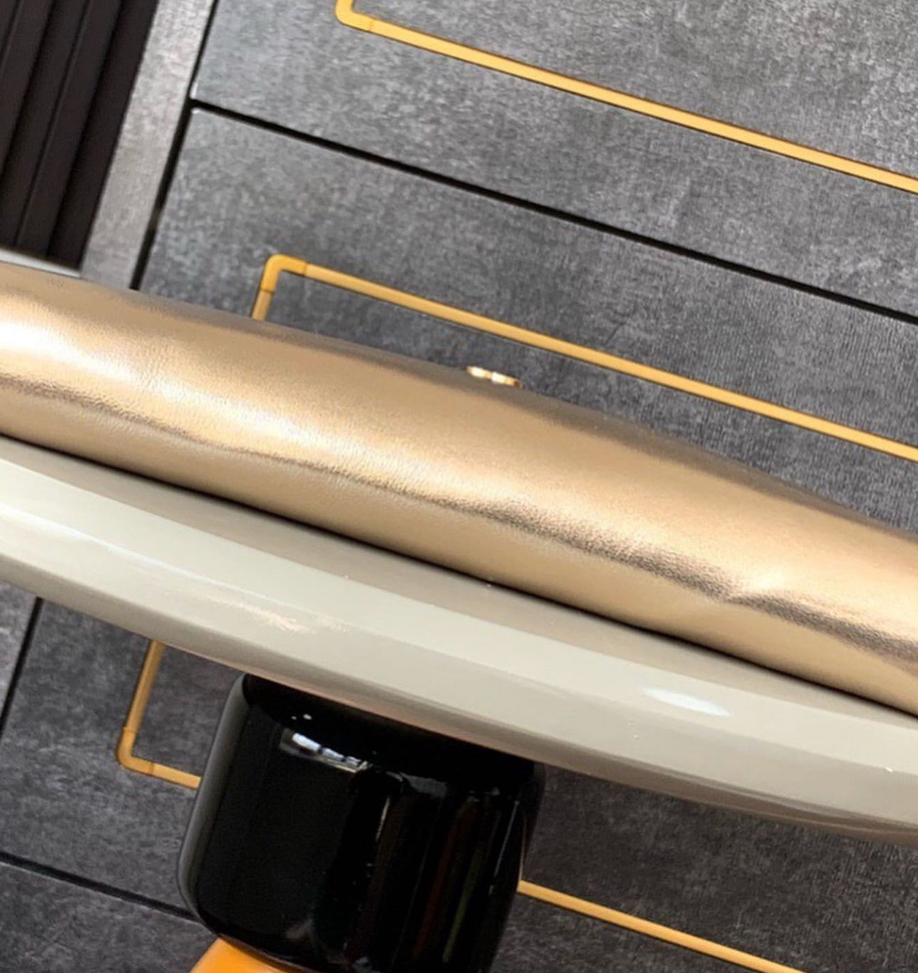 Chanel Handle Pouch - Image 4