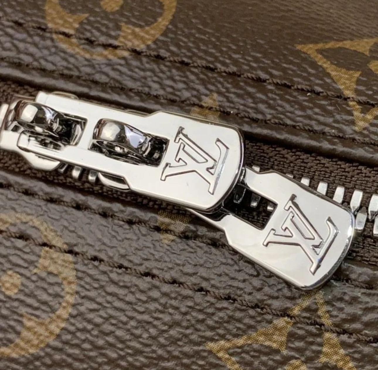 LV Speedy Soft 30 Brown Monogram Empreinte Souple Bag - Image 5