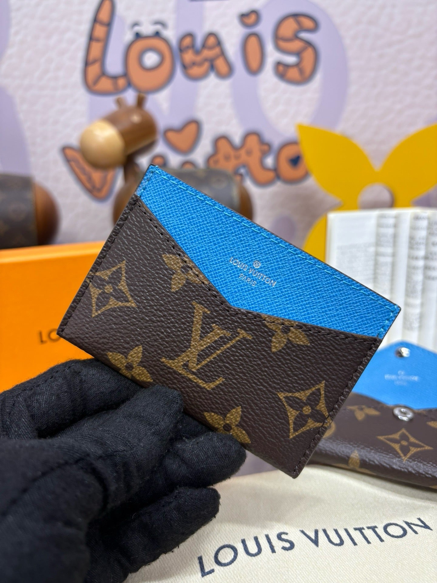 LV Kirigami Card Holder - Image 8