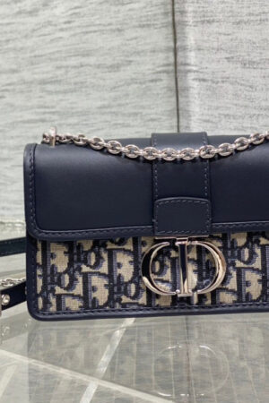 Dior Montaigne 30 East West