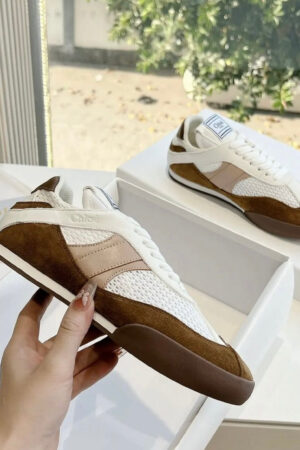 Chloé Kick Sneakers