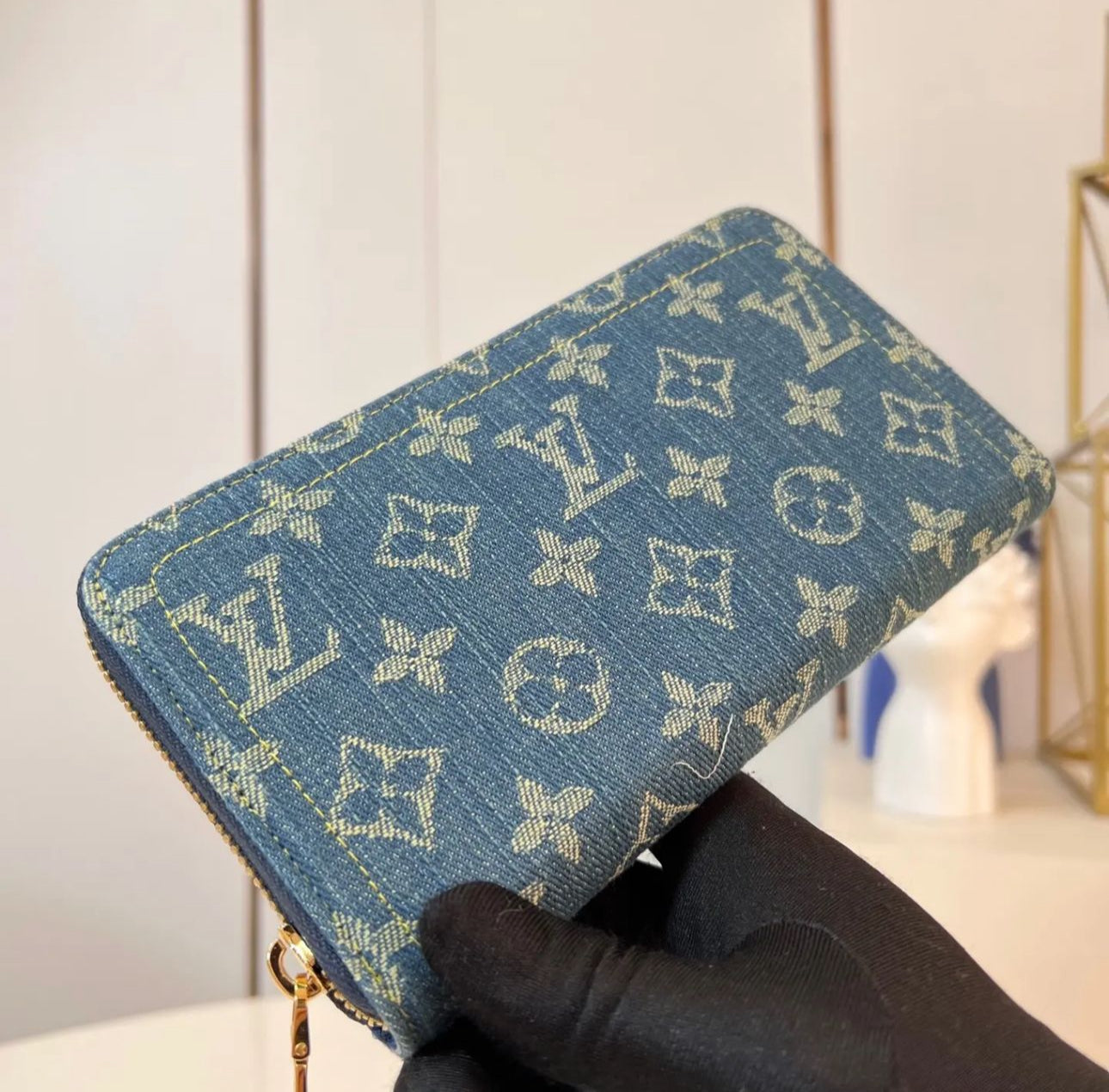 Louis Vuitton LV Denim Zippy Wallet - Image 2