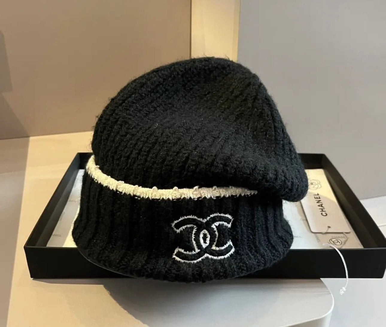 Chanel CC Wool Hat - Image 2
