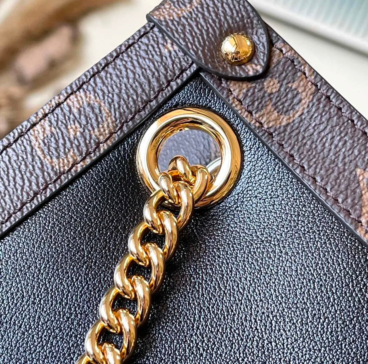 LV Nova Small Tote - Image 7