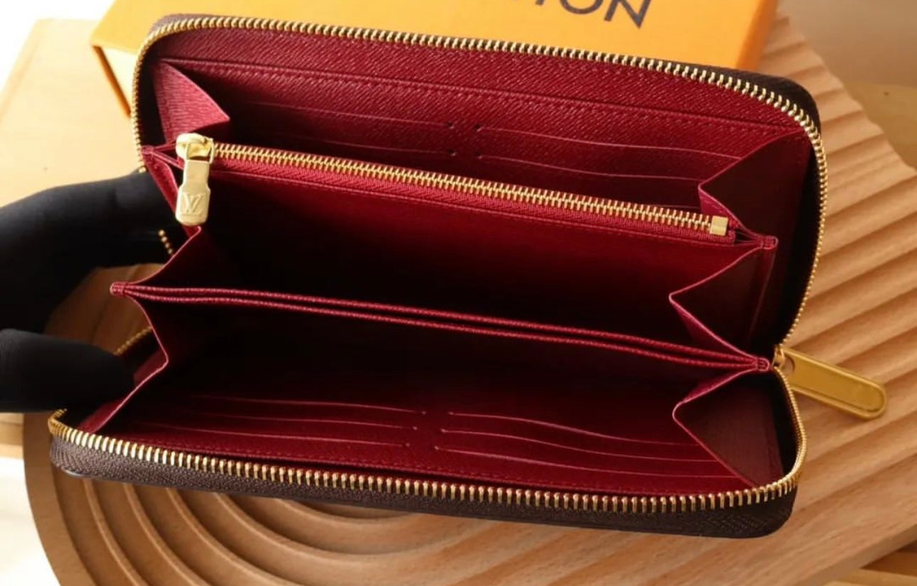 Louis Vuitton LV Brown Zippy Wallets - Image 7