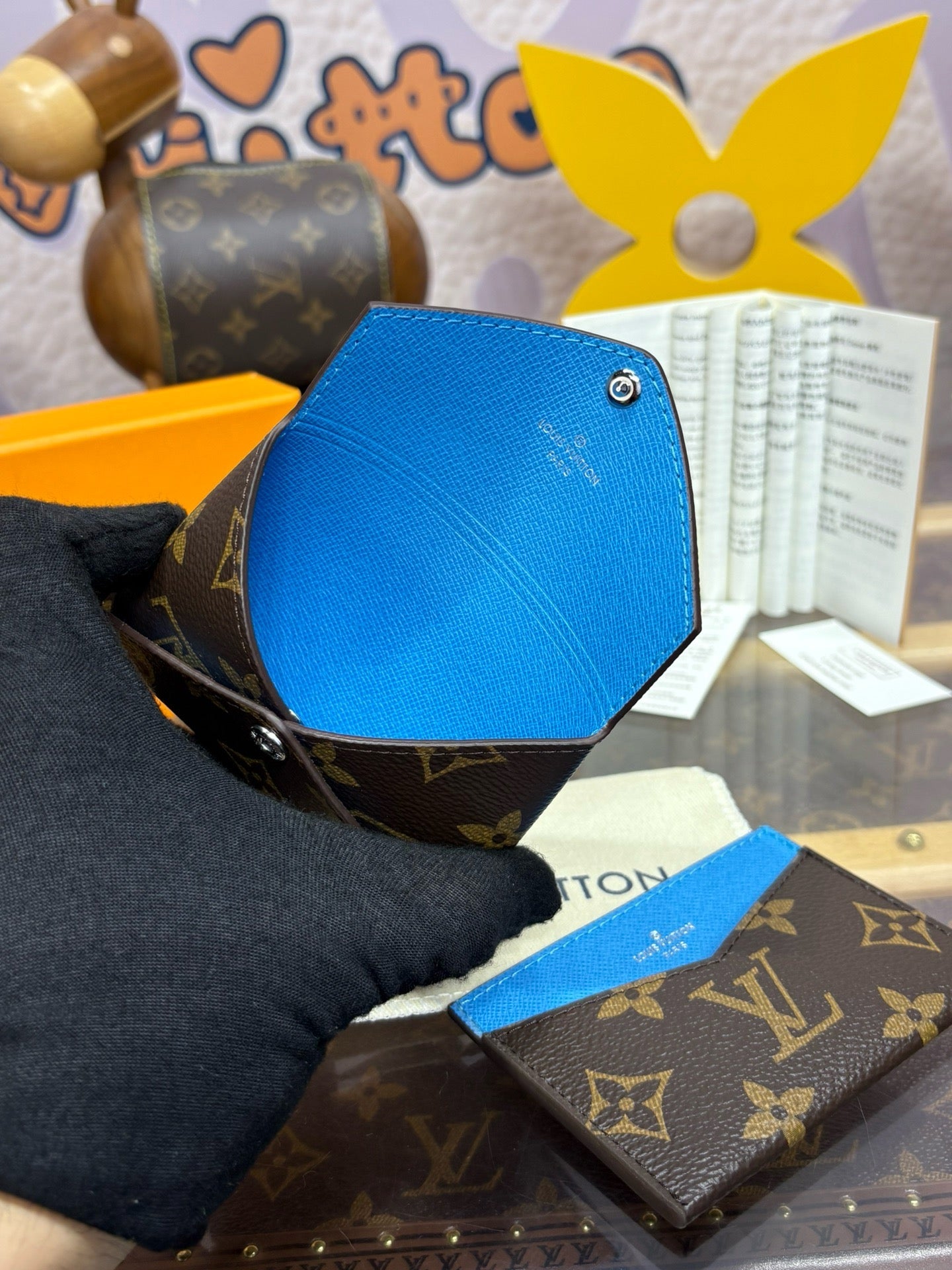 LV Kirigami Card Holder - Image 7