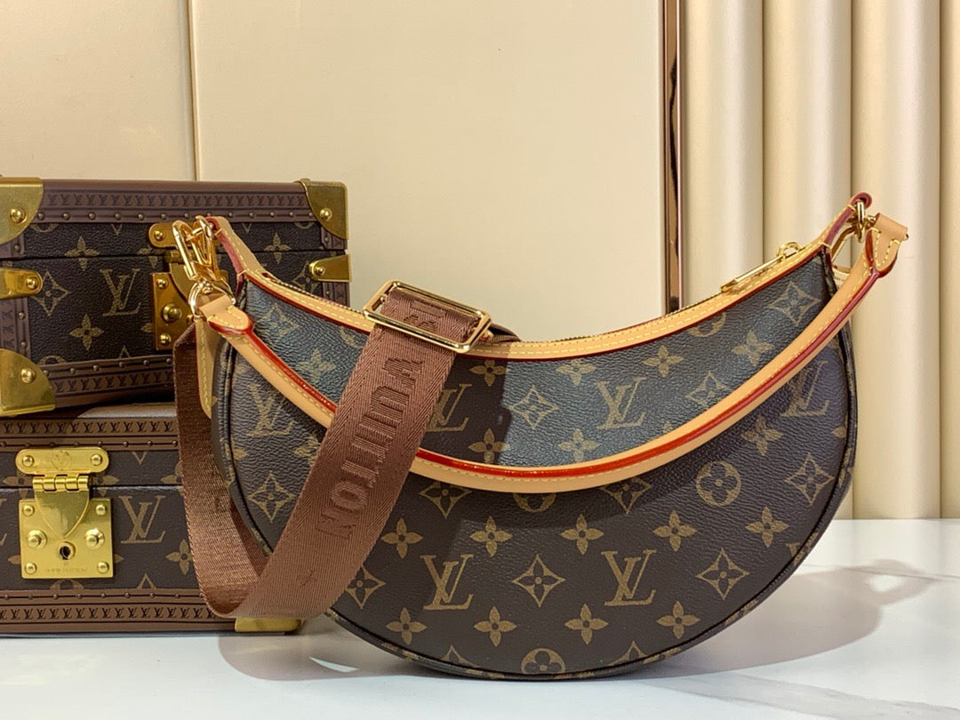 Louis Vuitton Loop Hobo - Image 3
