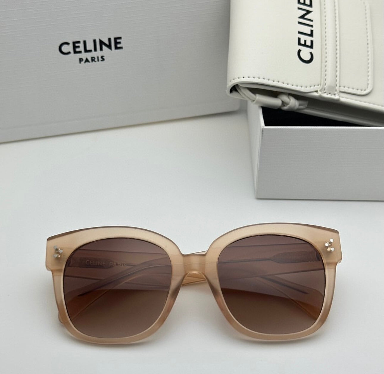 Celine CL4002UN Triomphe Sunglasses - Image 4