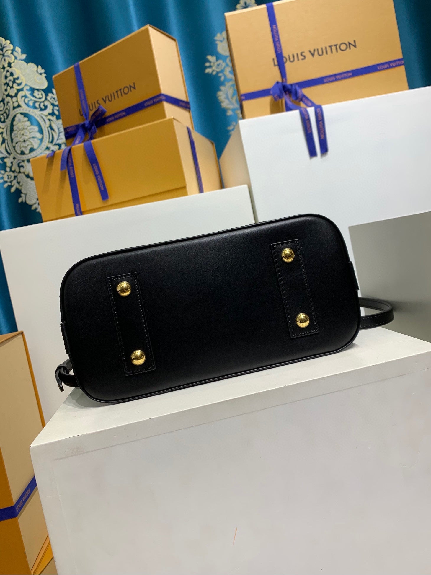 LV Alma BB - Image 6