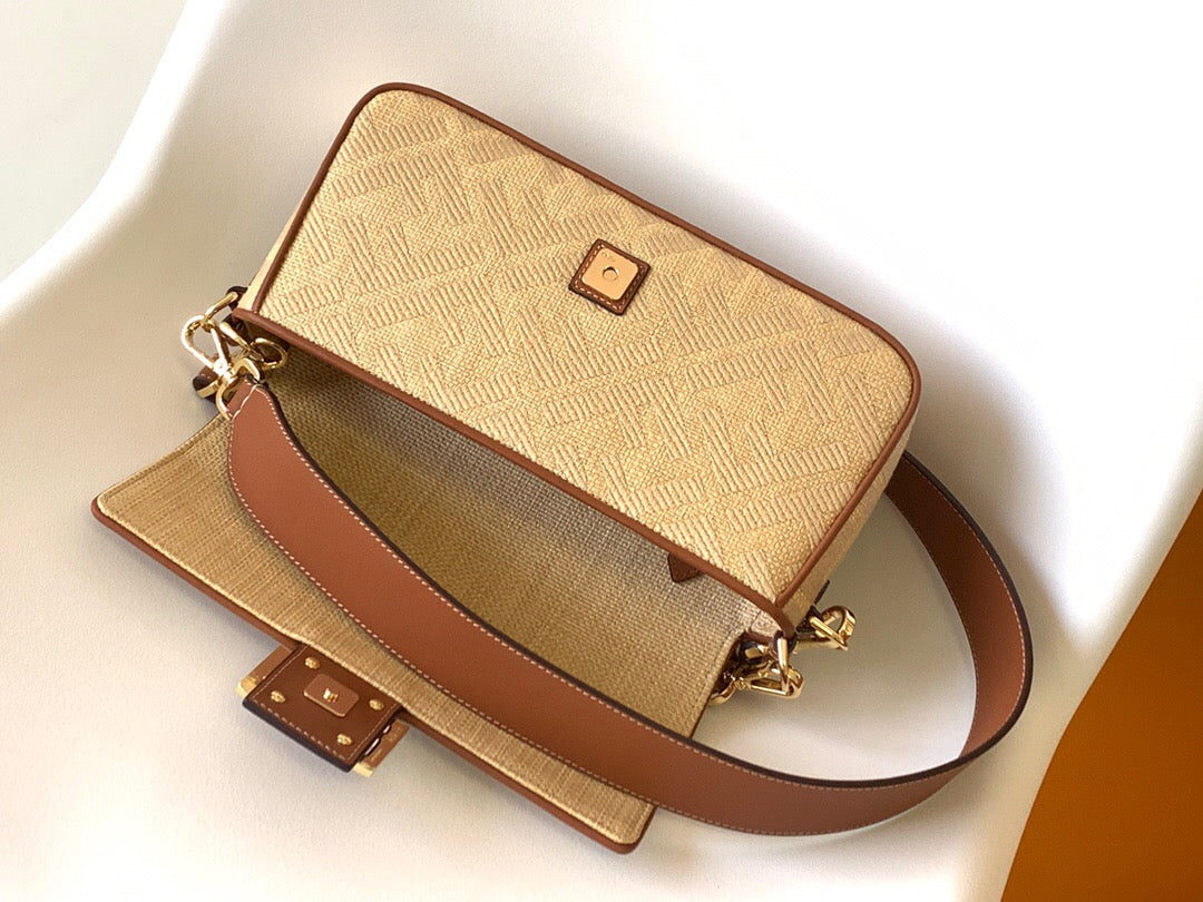 Fendi Baguette FF-embroidery Crossbody Bag - Image 5