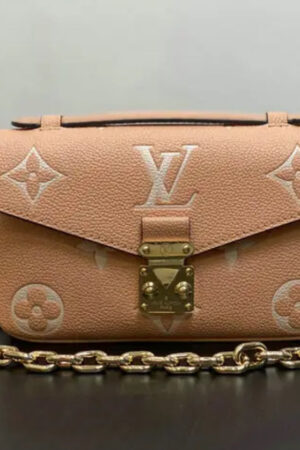 LV Pochette Metis East West