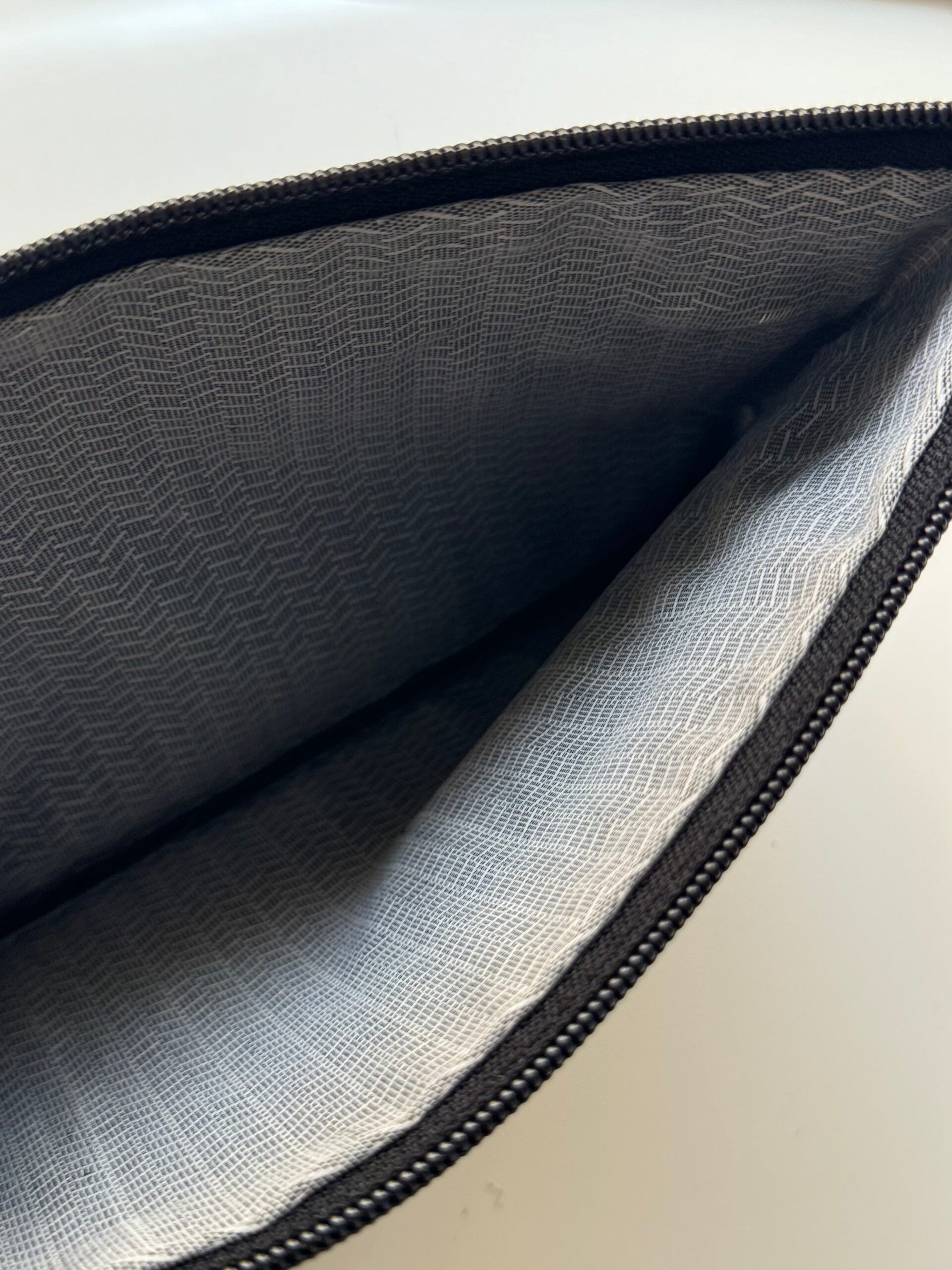 LV Monogram Escale Neverfull MM - Image 9