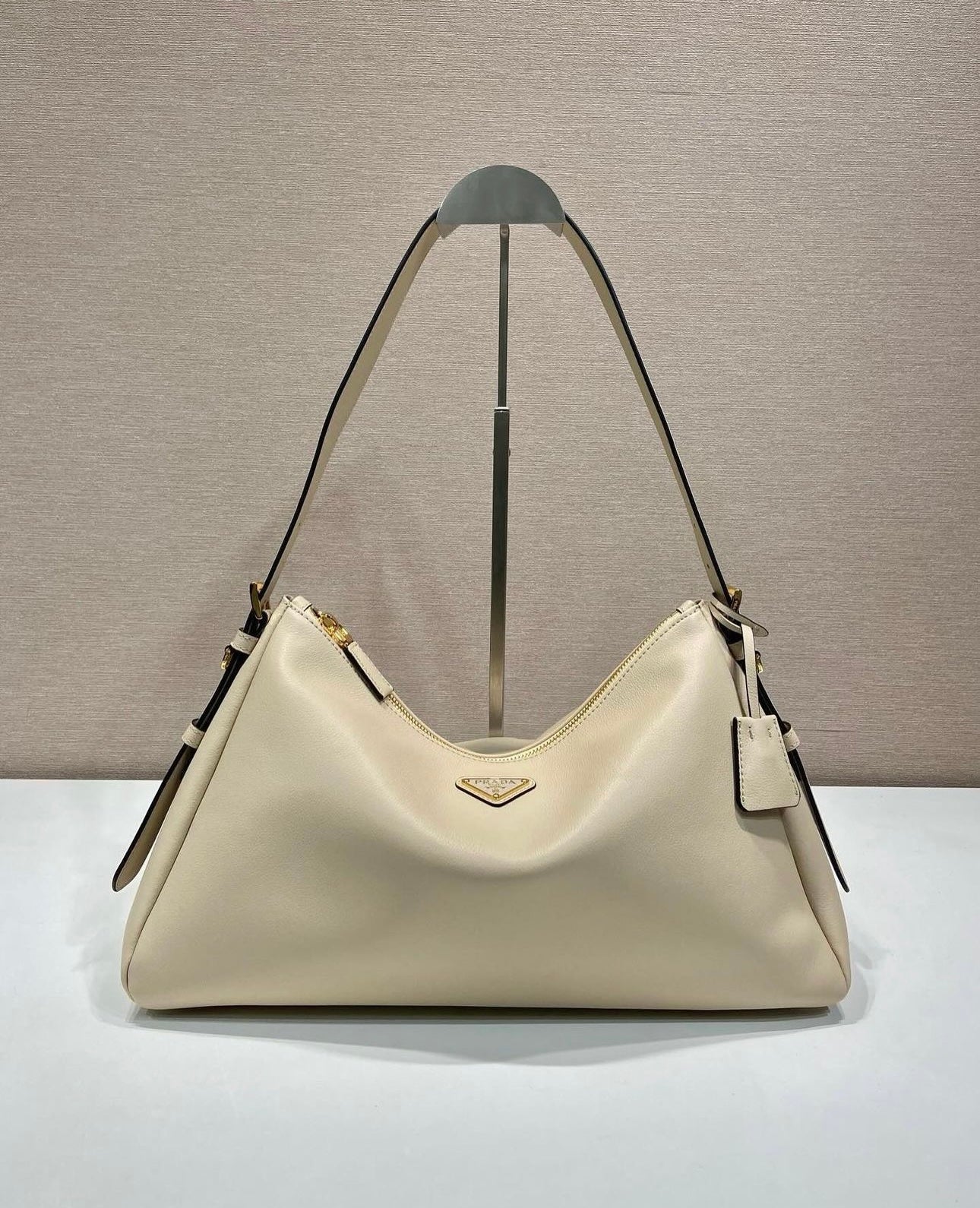 Prada Aimee Shoulder Bag - Image 4