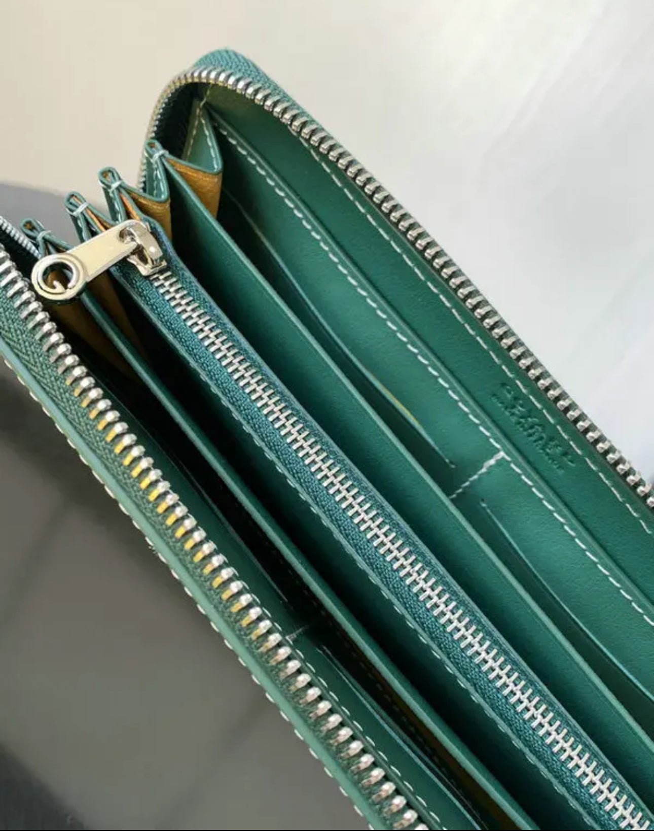 Goyard Zippy Wallets - Image 12