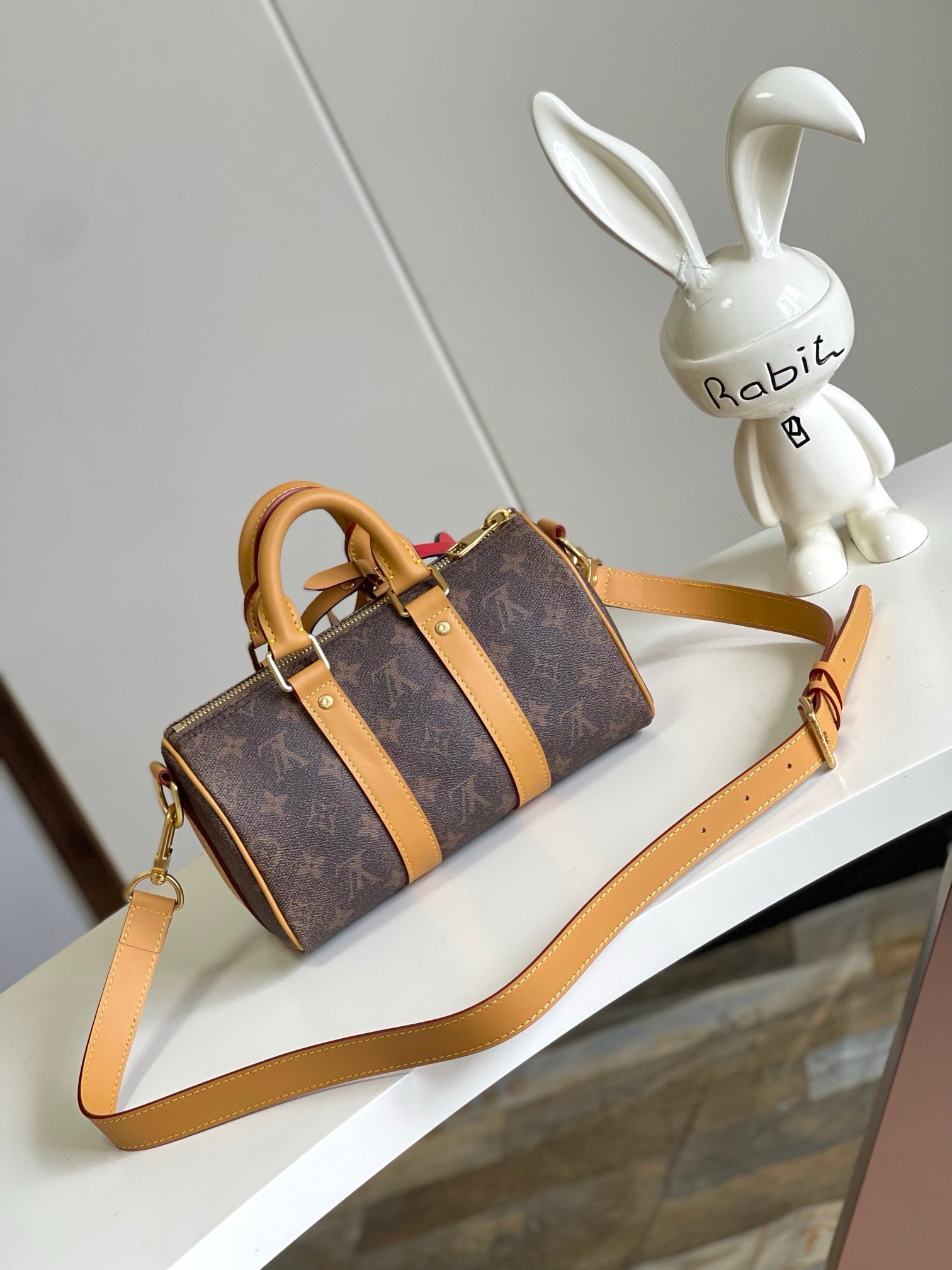 Louis Vuitton Brown Keepall Bandoulière 25 - Image 3