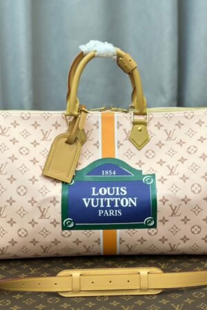 Louis Vuitton Light Pink Keepall Bandoulière 45
