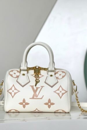 Louis Vuitton White With Brown Art Speedy Bandoulière 20