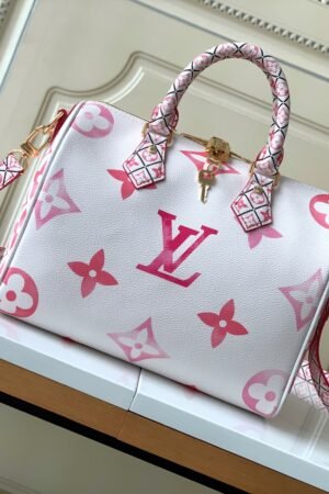 Louis Vuitton White Keepall Bandoulière 25