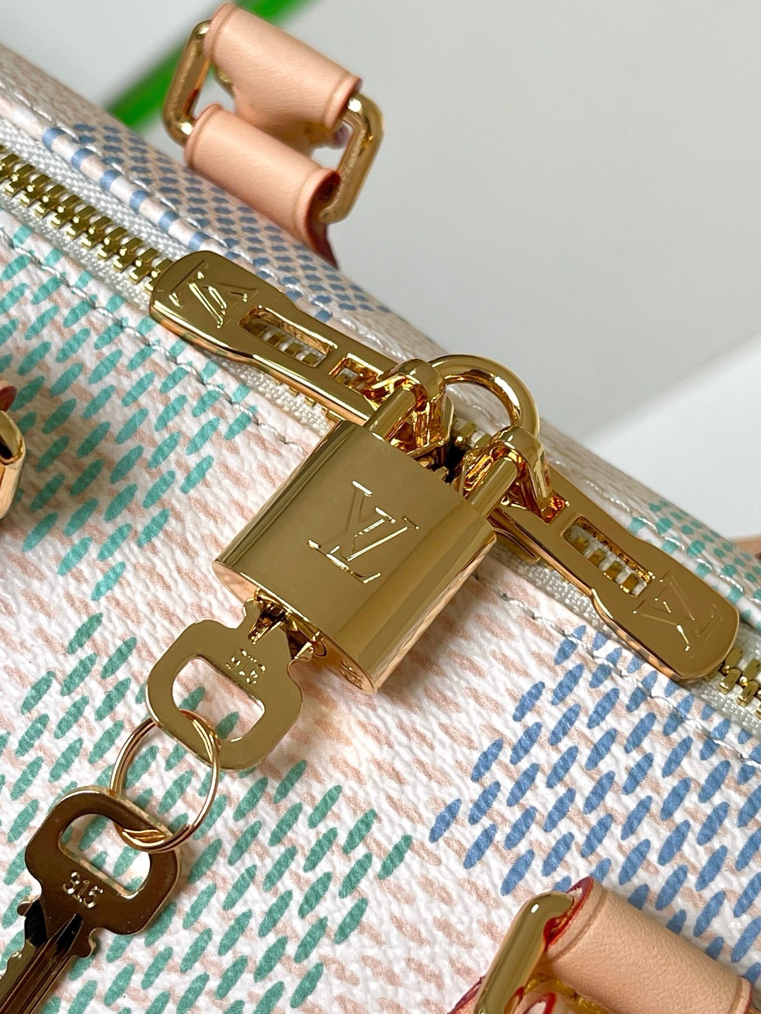 Louis Vuitton Beige Speedy 20 - Image 5