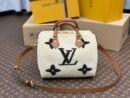 Louis Vuitton White Speedy Bandoulière 25