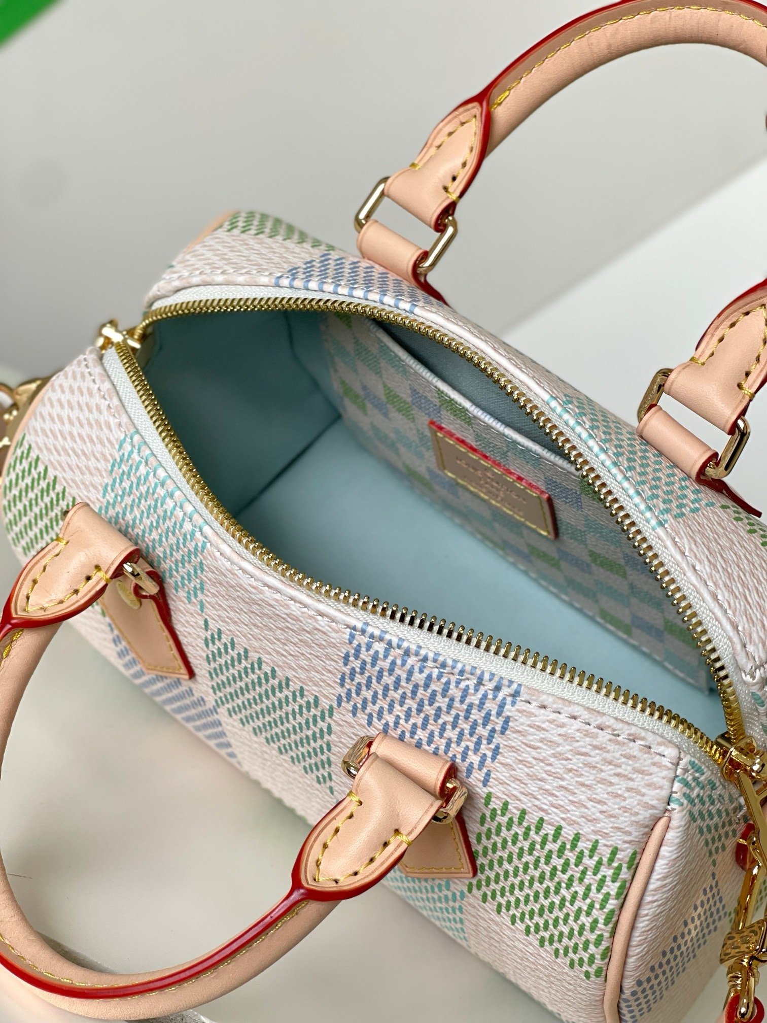 Louis Vuitton Beige Speedy 20 - Image 8