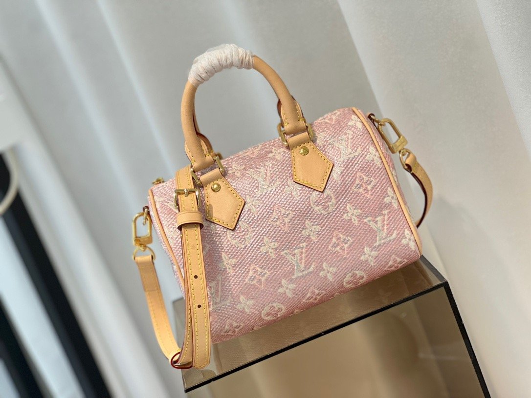 Louis Vuitton Light Pink Speedy 20 - Image 3