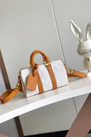 Louis Vuitton White Speedy 25