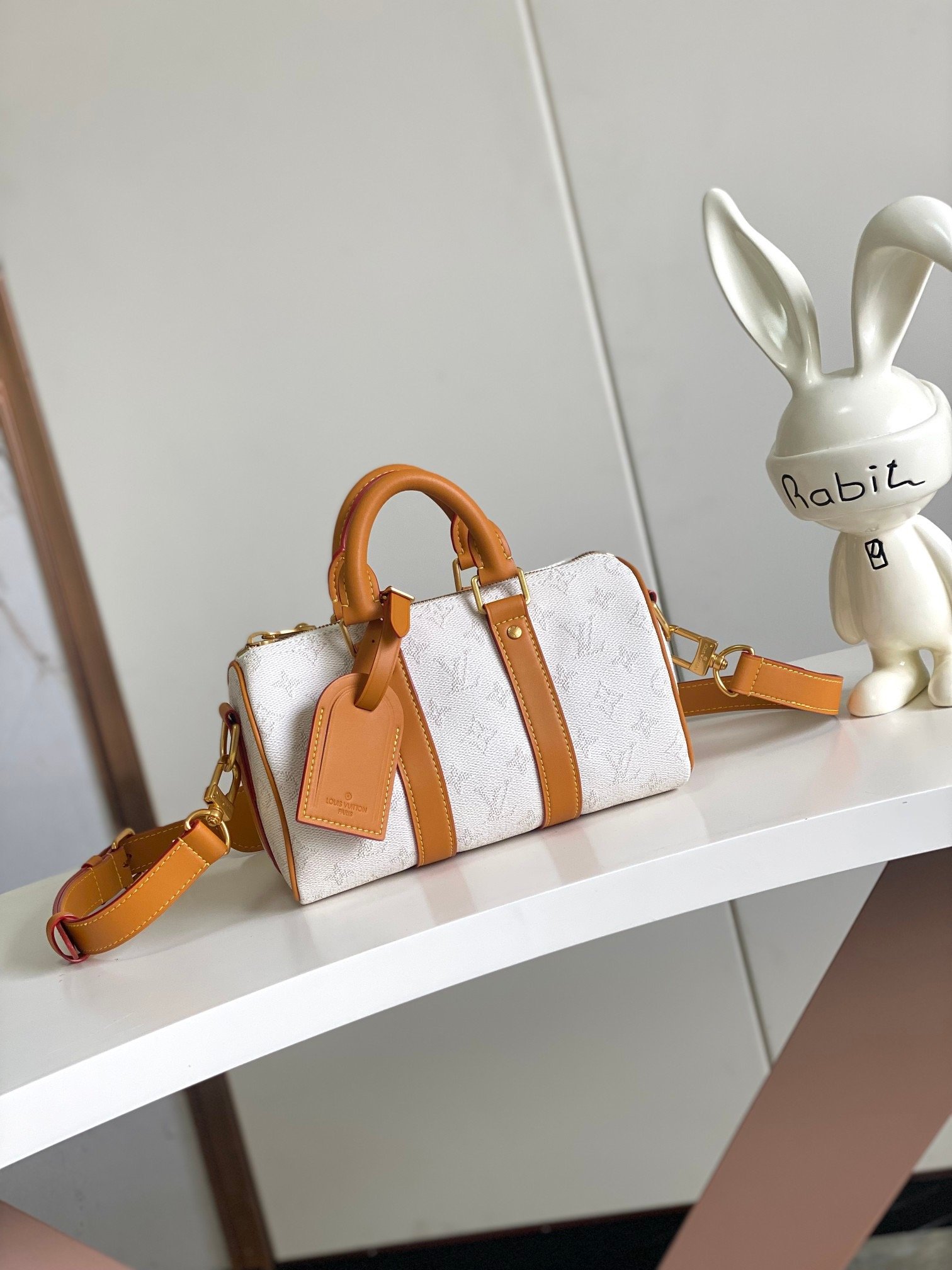 Louis Vuitton White Speedy 25