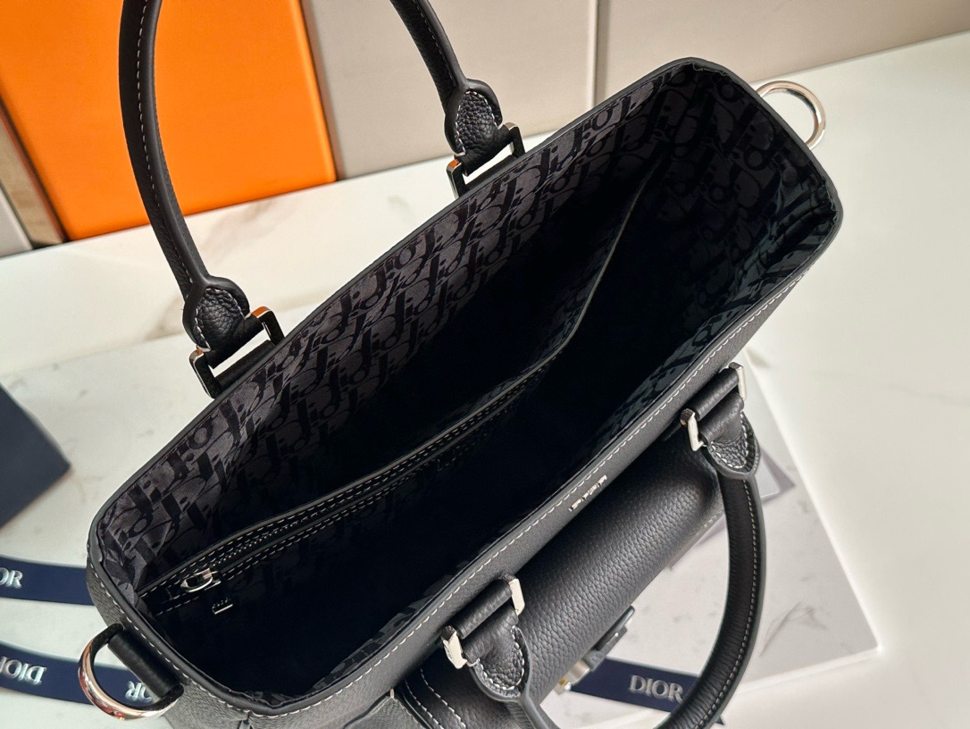 Christian Dior Messenger Bag - Image 5