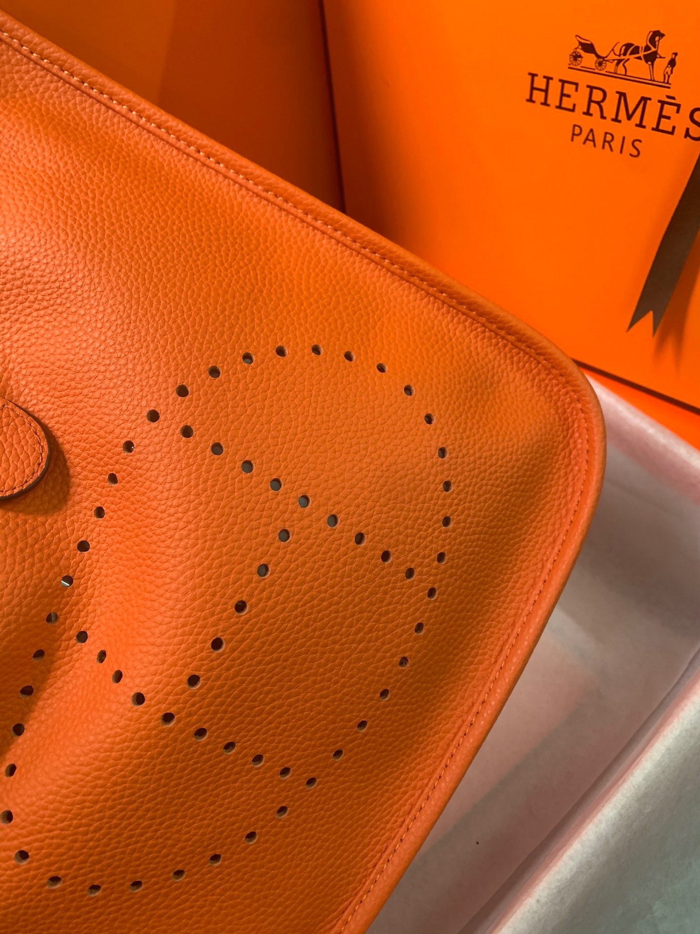 Hermes Evelyne III Bag - Image 5