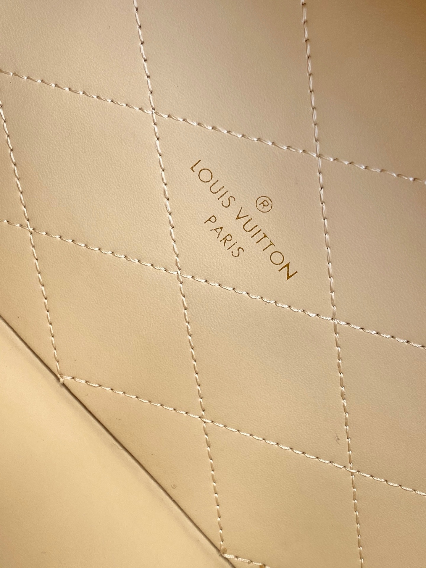 LV Petite Valise Trunk - Image 9