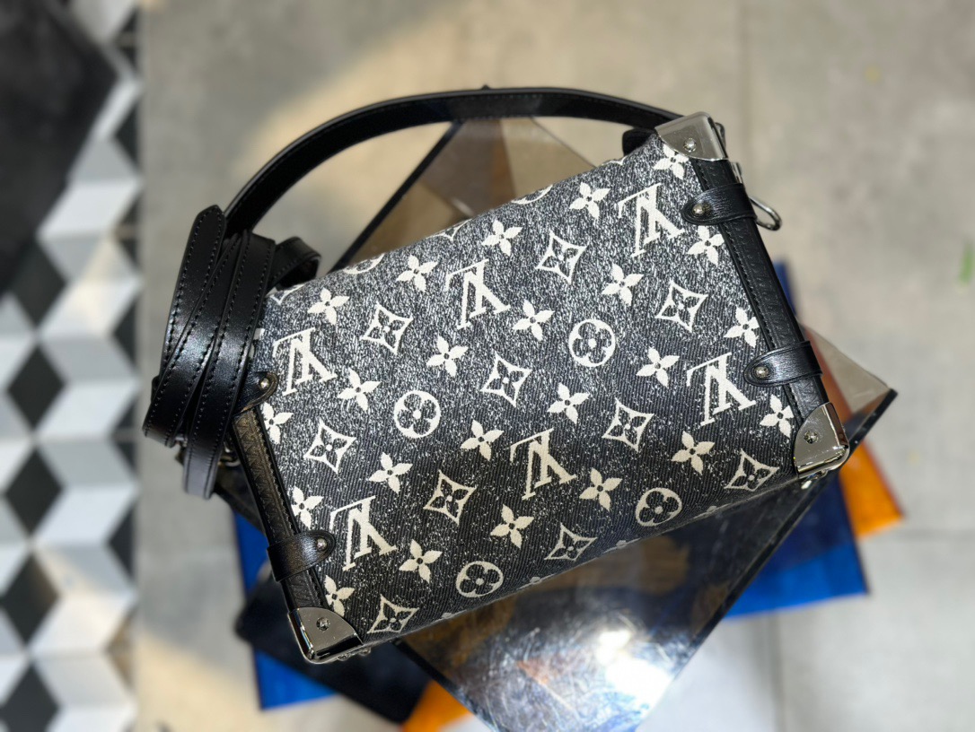 LV Side Trunk Bag -- Black/White - Image 5