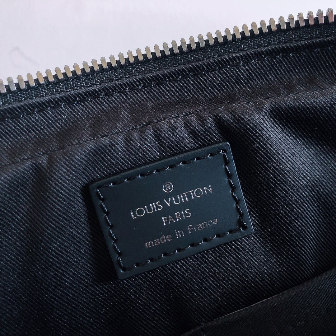 LV Trocadero Messenger Bag - Image 9