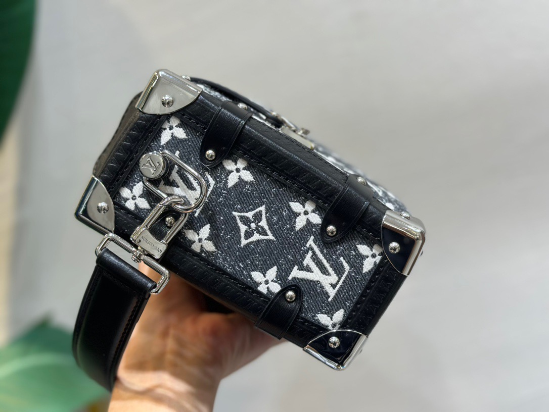 LV Side Trunk Bag -- Black/White - Image 3