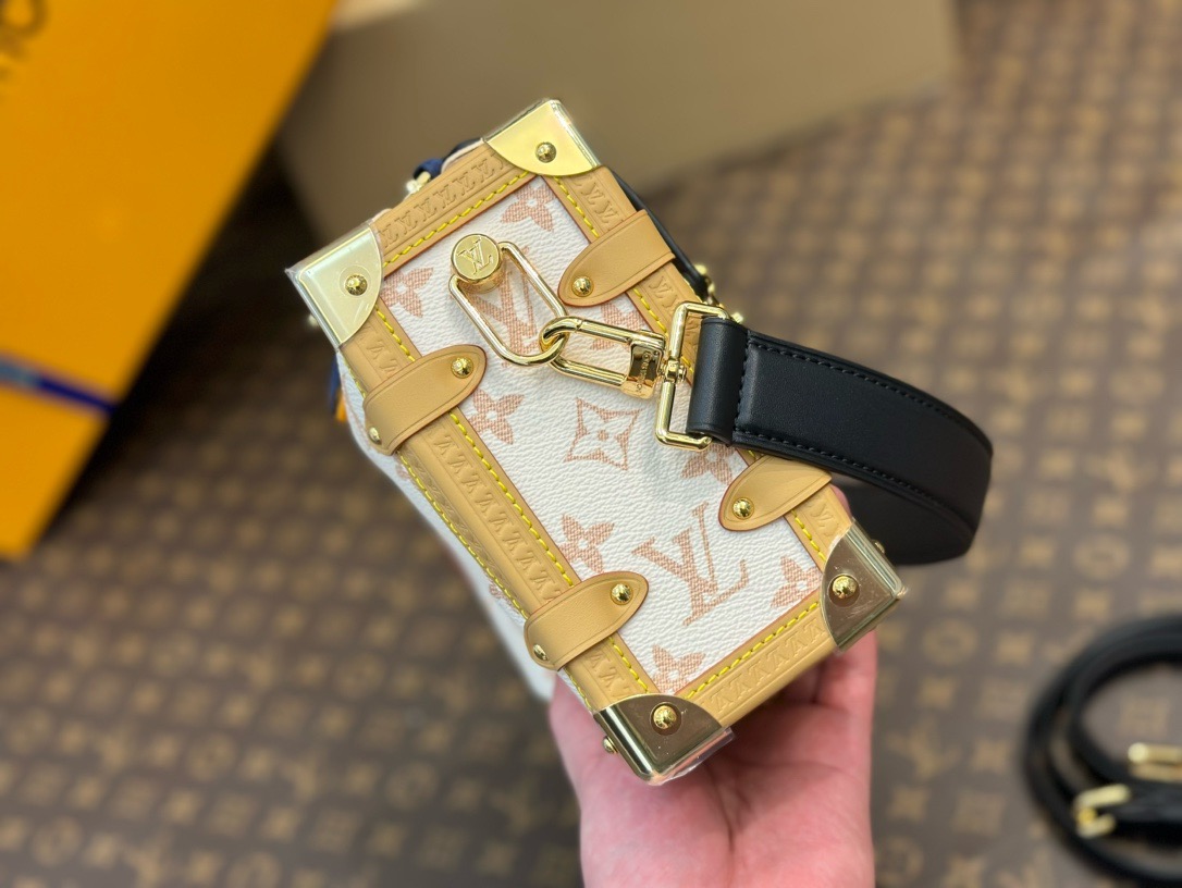 LV Side Trunk Bag MM - Image 3