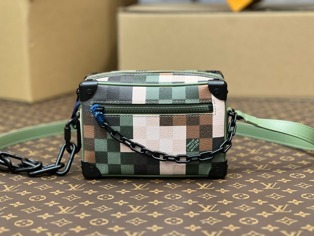 LV mini Soul Trunk Bag