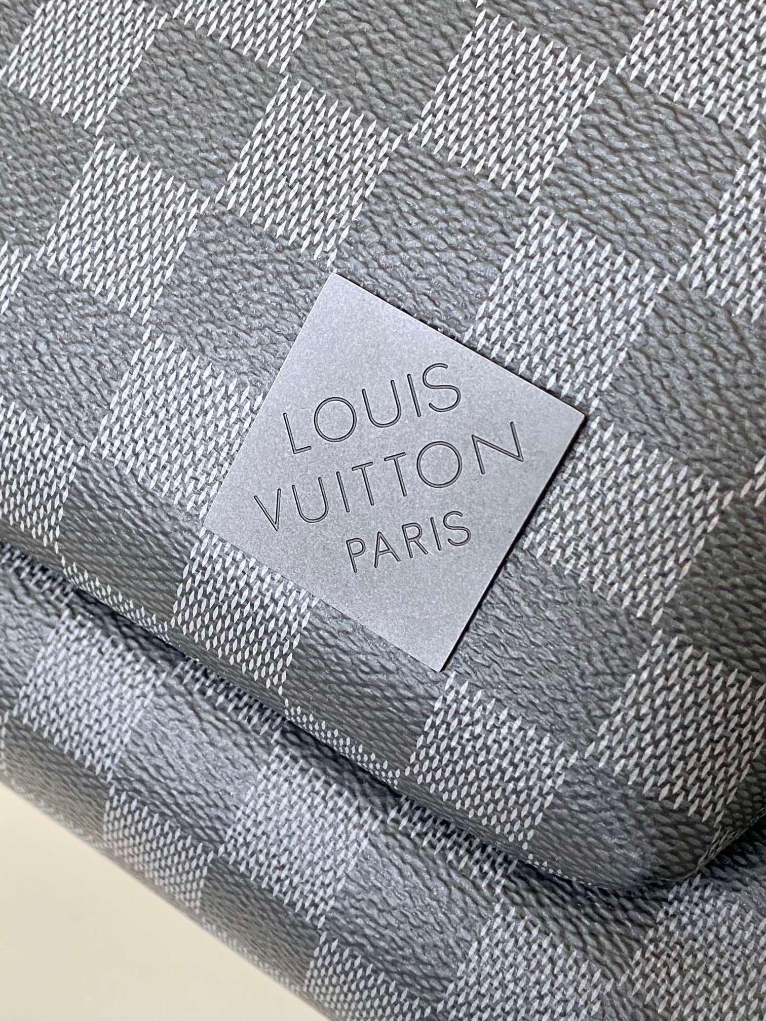 LV Avenue Backpack - Image 5