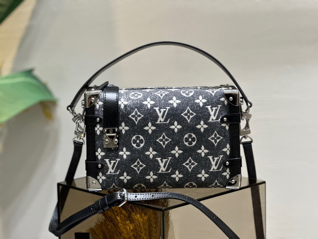 LV Side Trunk Bag -- Black/White