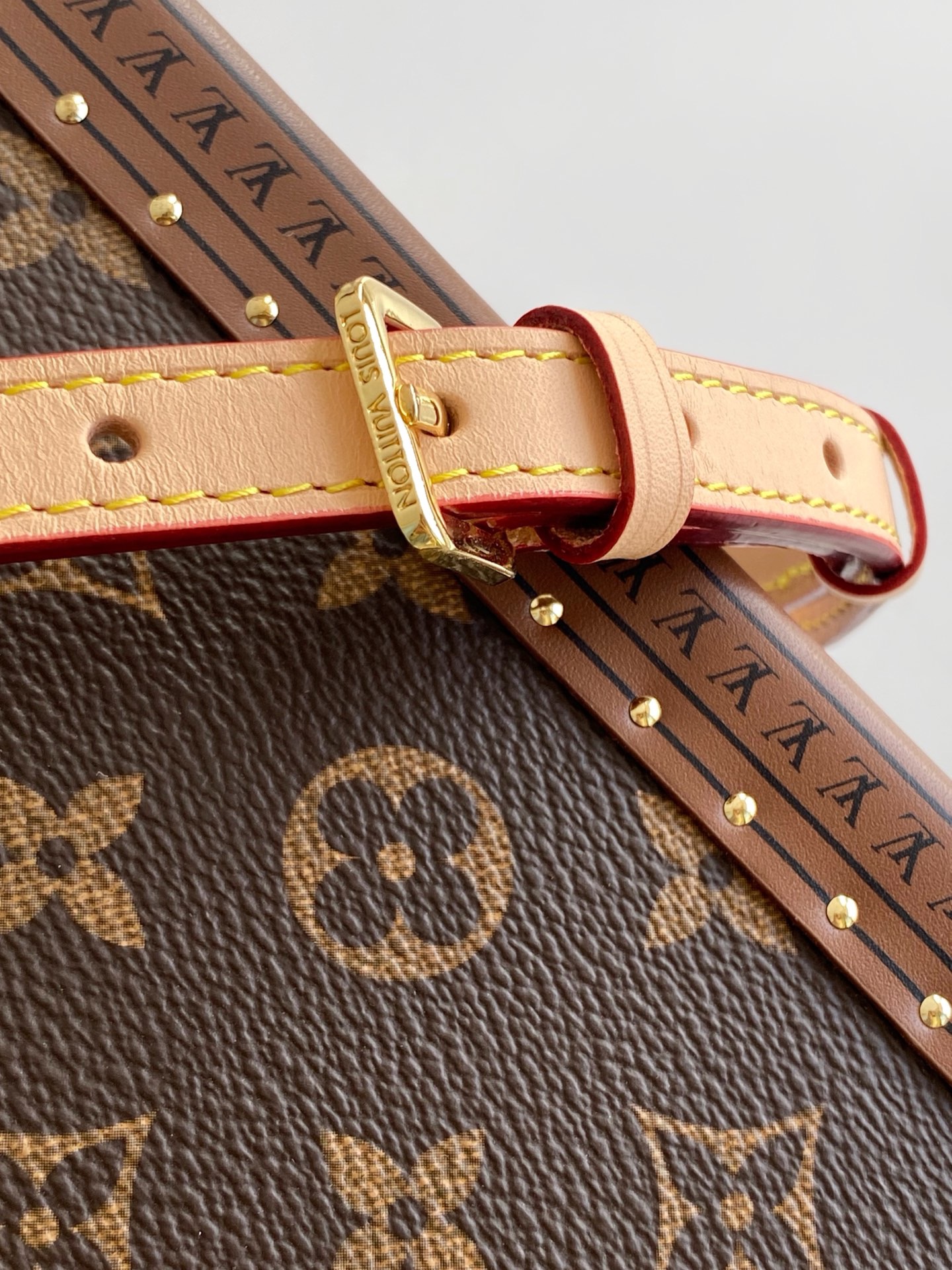 LV Petite Valise Trunk - Image 7