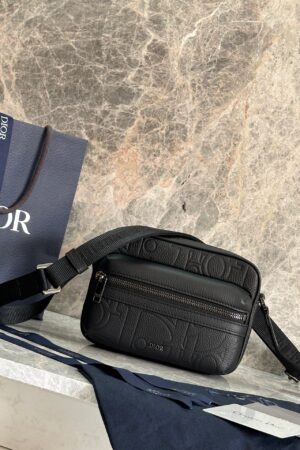 Christian Dior Rider 2.0 Zipped Messenger BagÂ
