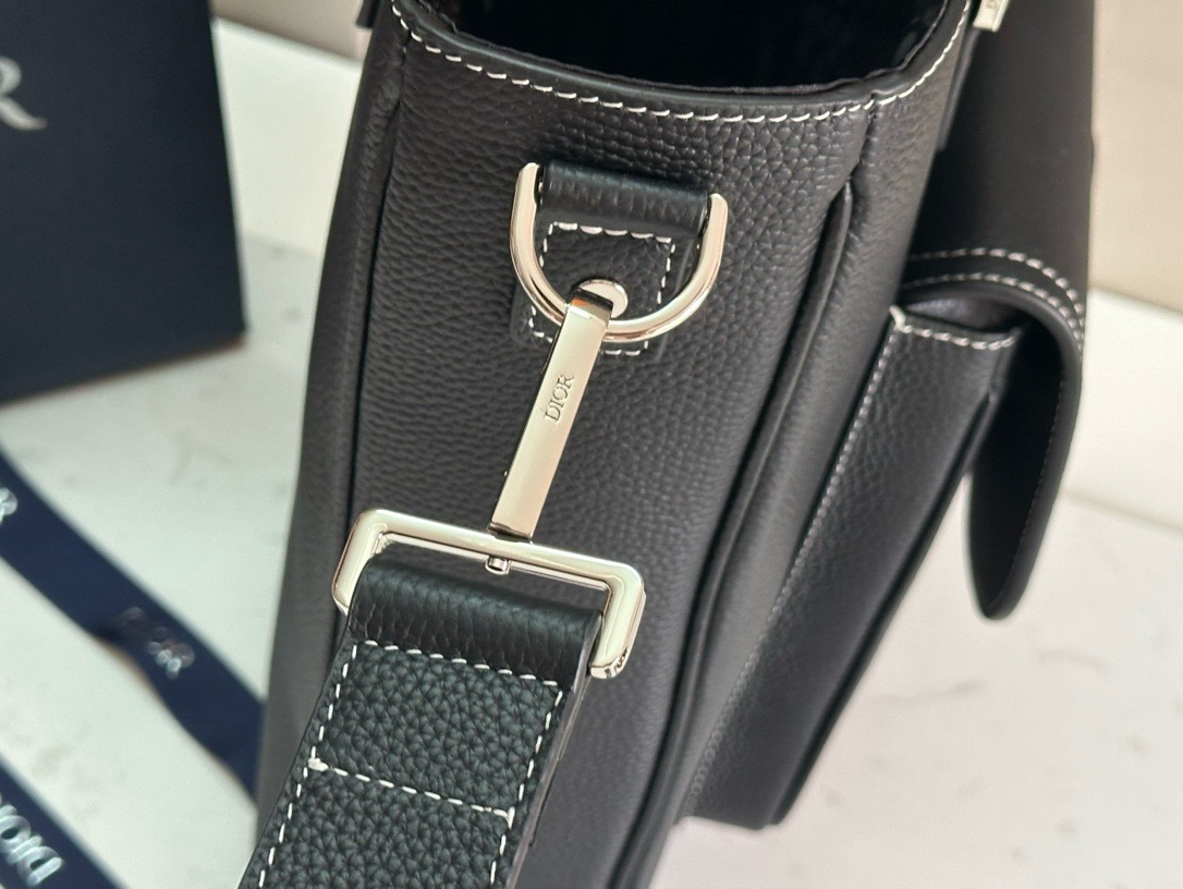 Christian Dior Messenger Bag - Image 6