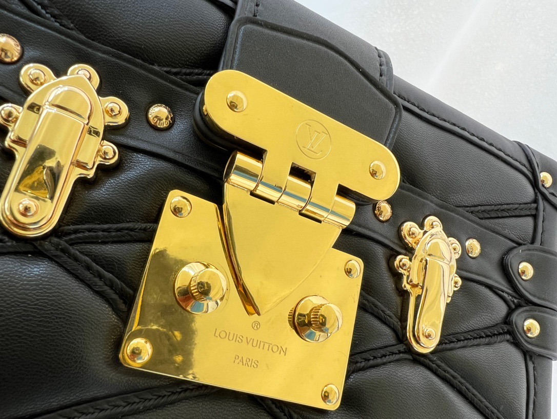 LV Petite Malle Trunk - Image 6