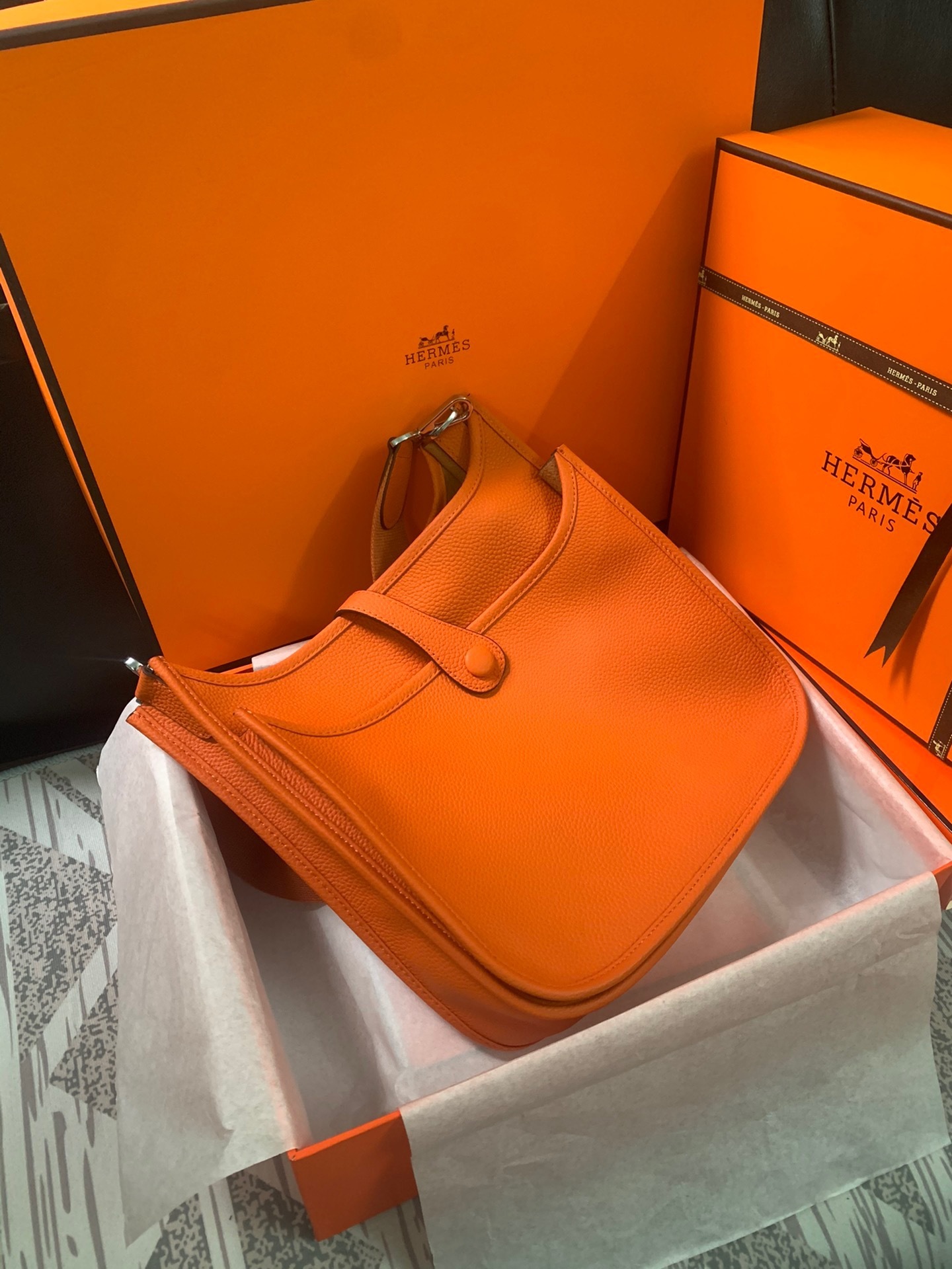 Hermes Evelyne III Bag - Image 4