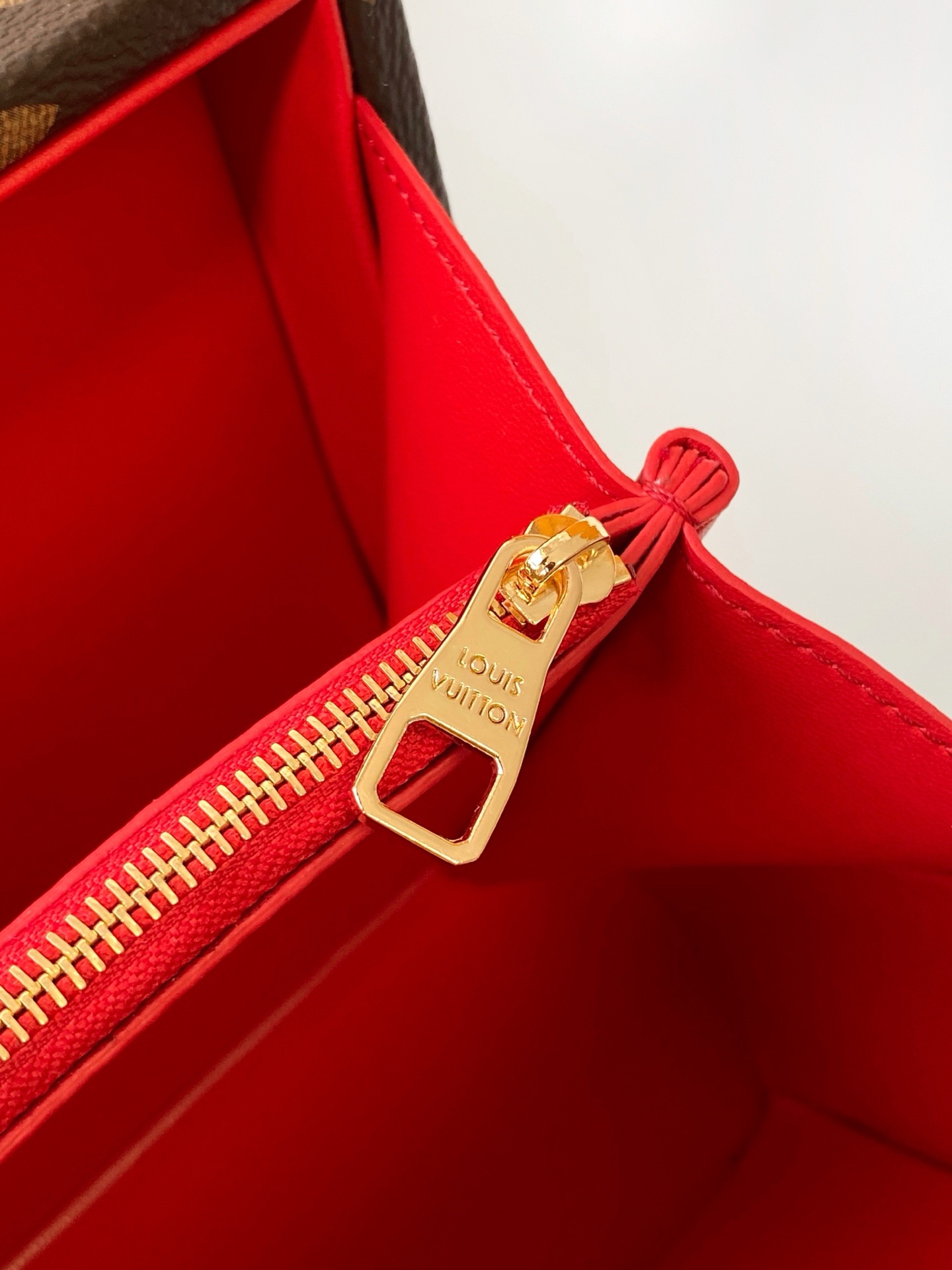 LV Petite Valise Trunk -- Brown - Image 7