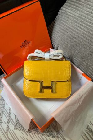Hermès Constance 18 -- Yellow