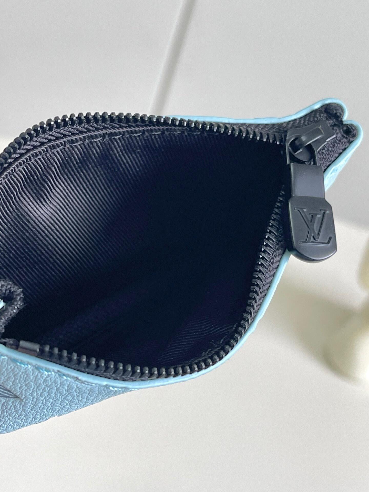 LV Alpha Messenger Bag - Image 6