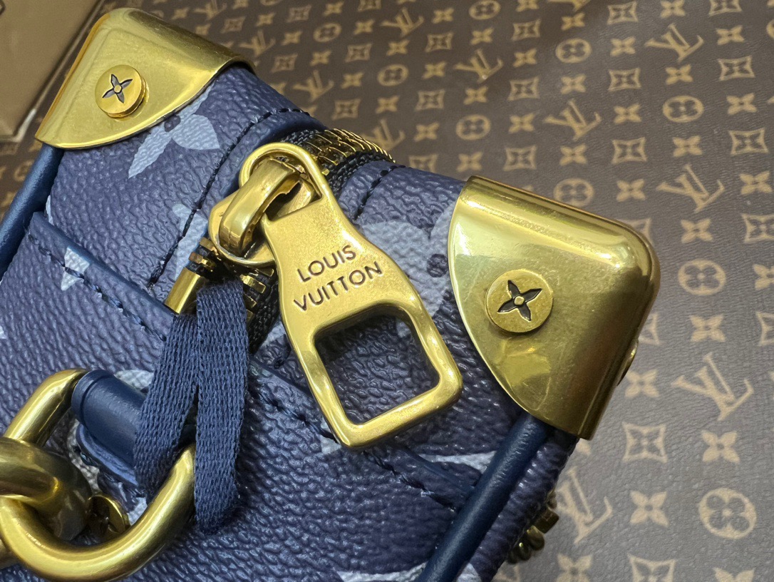 LV mini Soul Trunk Bag --Monogram Bleach - Image 6